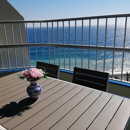 Bonito piso en primera línea de playa Almuñécar Exterior foto