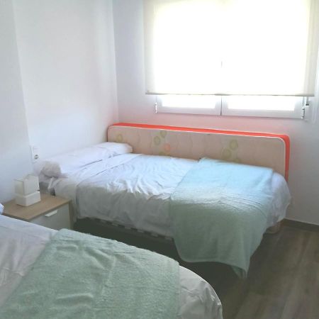 Bonito piso en primera línea de playa Almuñécar Exterior foto