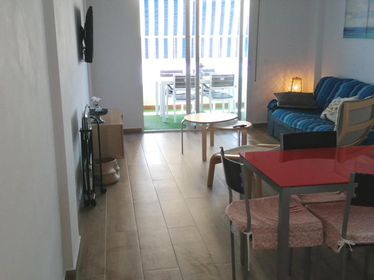 Bonito piso en primera línea de playa Almuñécar Exterior foto
