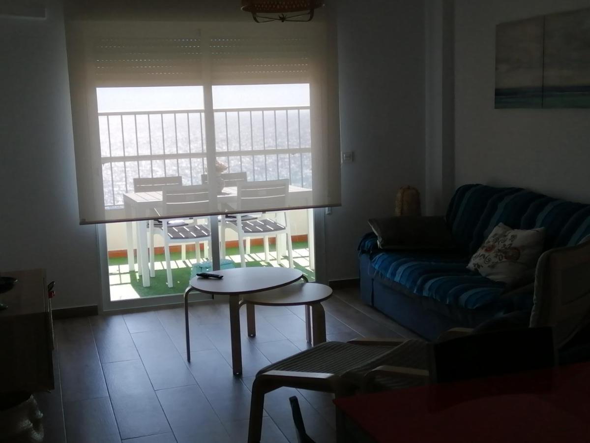 Bonito piso en primera línea de playa Almuñécar Exterior foto